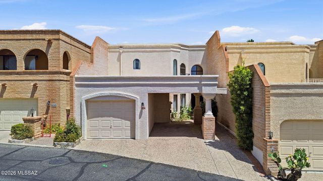 6480 N Green Briar Drive, Tucson, AZ 85718