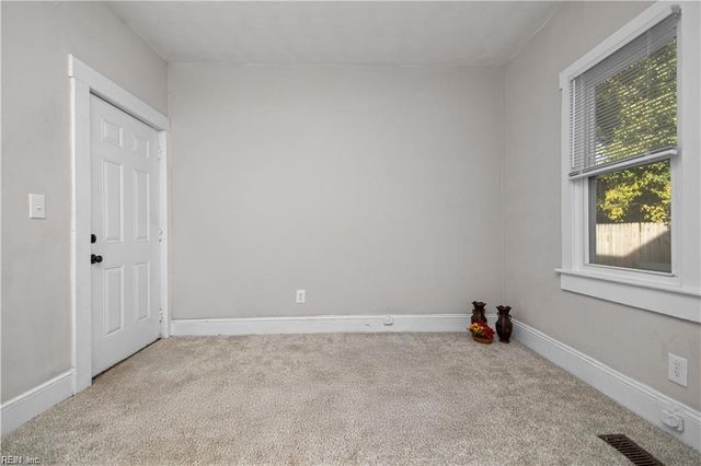 868 W 36th ST, Norfolk, VA 23508