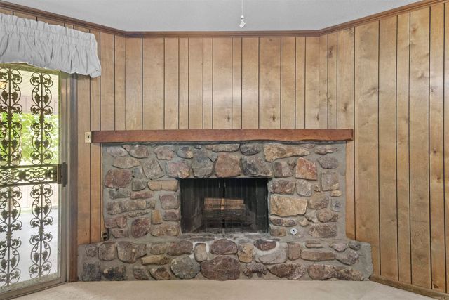4 Pleasant Ct, Little Rock, AR 72211