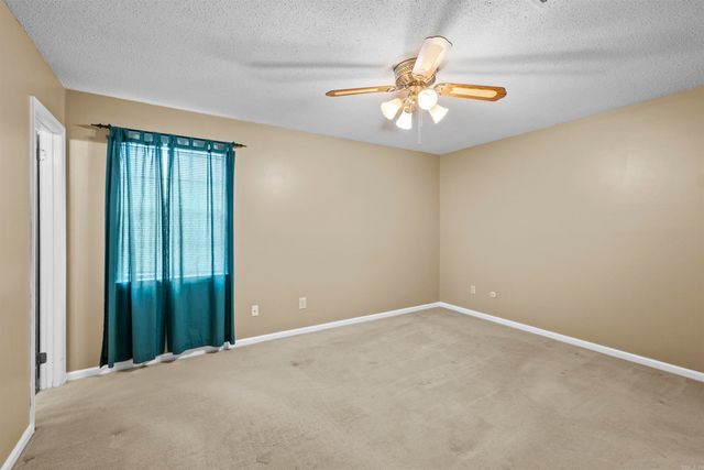 4 Pleasant Ct, Little Rock, AR 72211