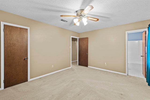 4 Pleasant Ct, Little Rock, AR 72211