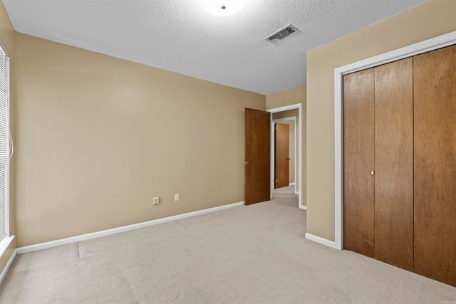 4 Pleasant Ct, Little Rock, AR 72211