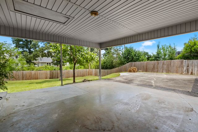 4 Pleasant Ct, Little Rock, AR 72211