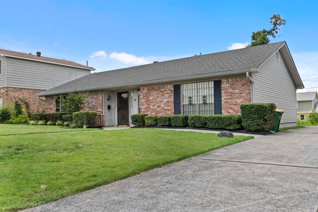 4 Pleasant Ct, Little Rock, AR 72211