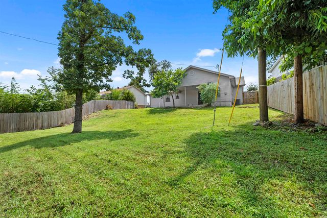 4 Pleasant Ct, Little Rock, AR 72211
