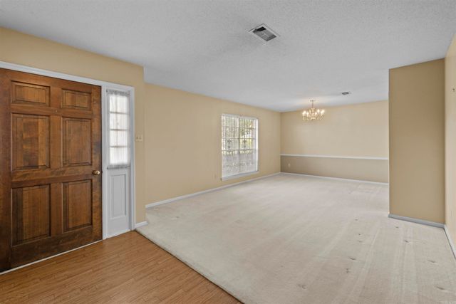 4 Pleasant Ct, Little Rock, AR 72211