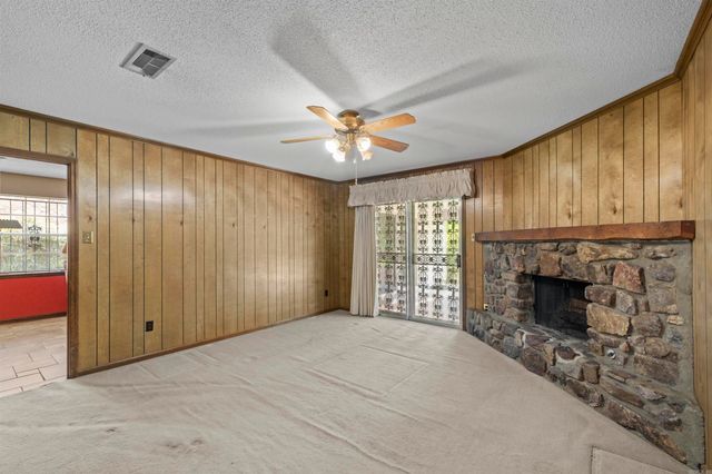 4 Pleasant Ct, Little Rock, AR 72211