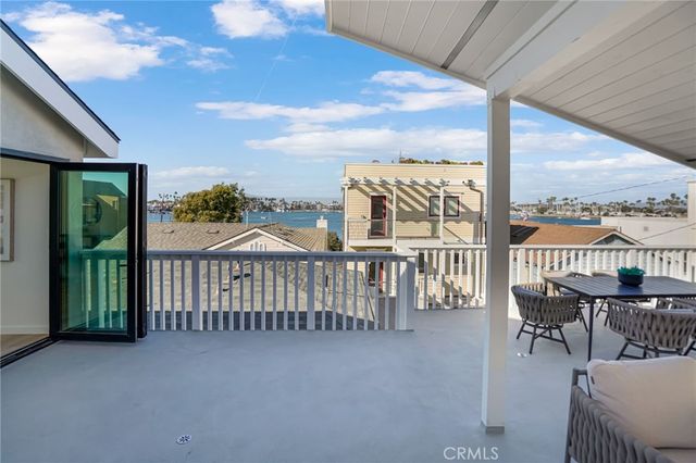 58 66th, Long Beach, CA 90803