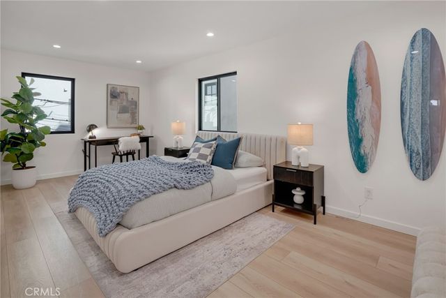 58 66th, Long Beach, CA 90803