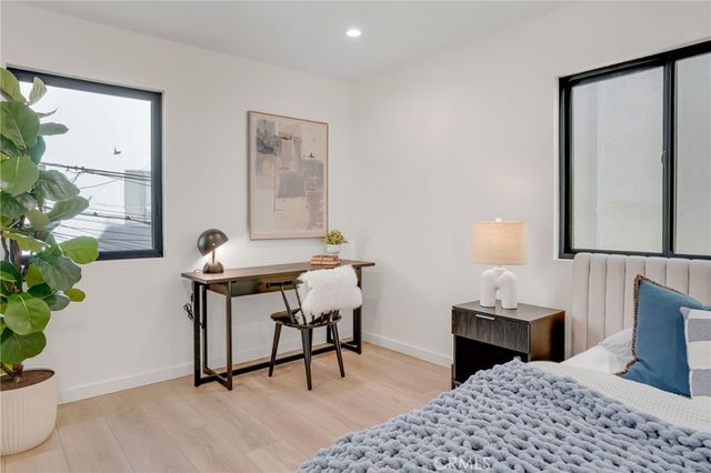 58 66th, Long Beach, CA 90803