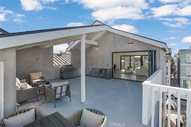 58 66th, Long Beach, CA 90803