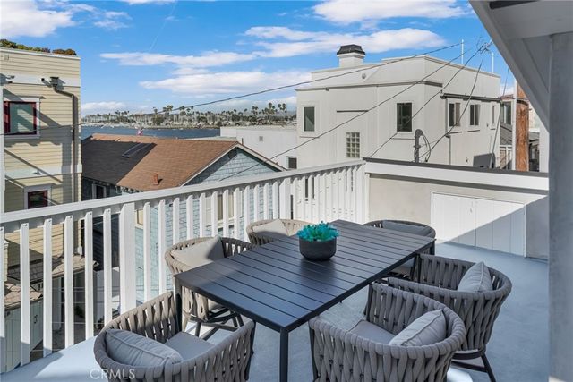 58 66th, Long Beach, CA 90803