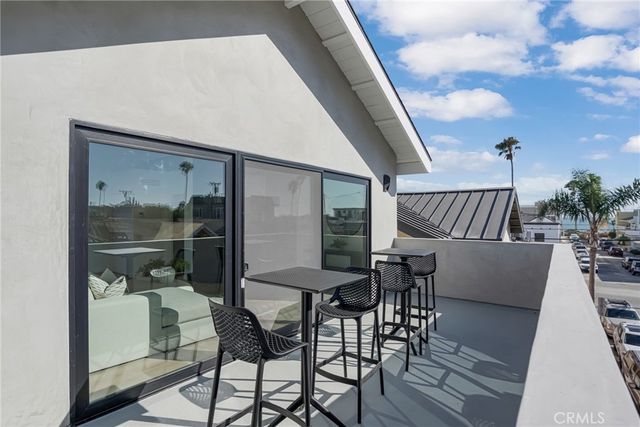 58 66th, Long Beach, CA 90803
