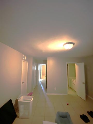 1102 W Tri Oaks Lane 103, Houston, TX 77043