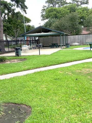 1102 W Tri Oaks Lane 103, Houston, TX 77043