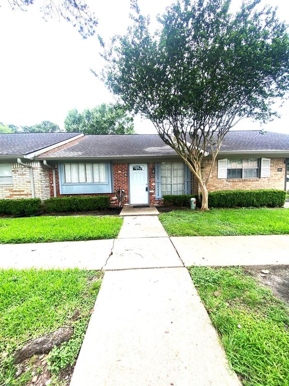1102 W Tri Oaks Lane 103, Houston, TX 77043