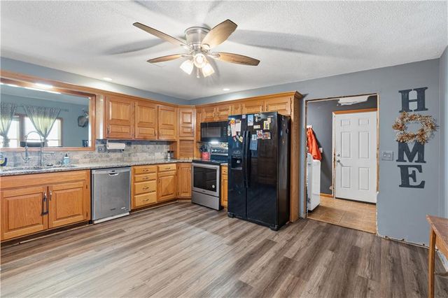 11449 Starr School Road, Odessa, MO 64076
