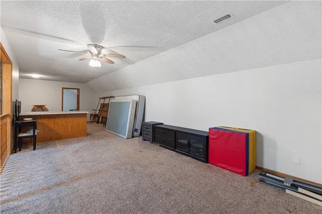 11449 Starr School Road, Odessa, MO 64076