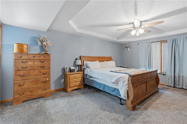 11449 Starr School Road, Odessa, MO 64076