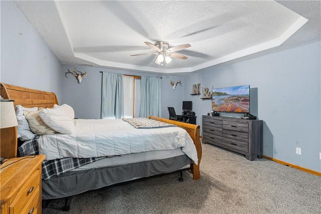 11449 Starr School Road, Odessa, MO 64076