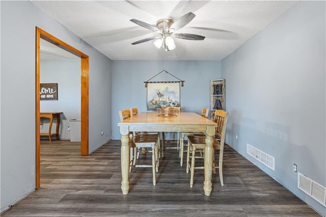 11449 Starr School Road, Odessa, MO 64076