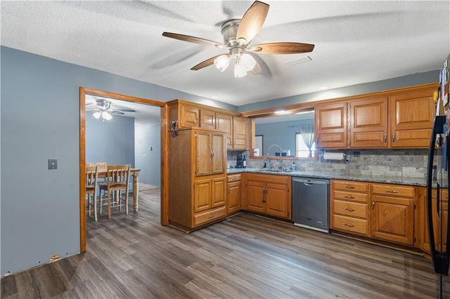 11449 Starr School Road, Odessa, MO 64076