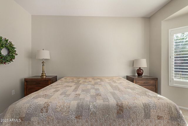 15627 W DESERT CROWN Way, Surprise, AZ 85374