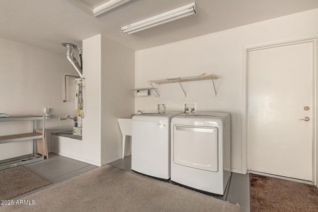 15627 W DESERT CROWN Way, Surprise, AZ 85374