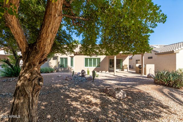 15627 W DESERT CROWN Way, Surprise, AZ 85374