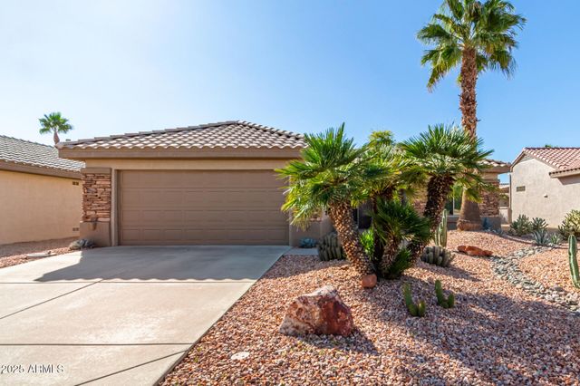 15627 W DESERT CROWN Way, Surprise, AZ 85374
