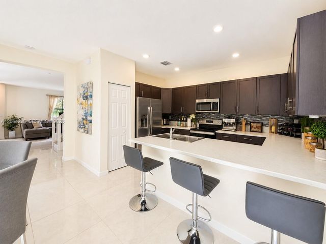 10545 W 32nd Ln 0, Hialeah, FL 33018
