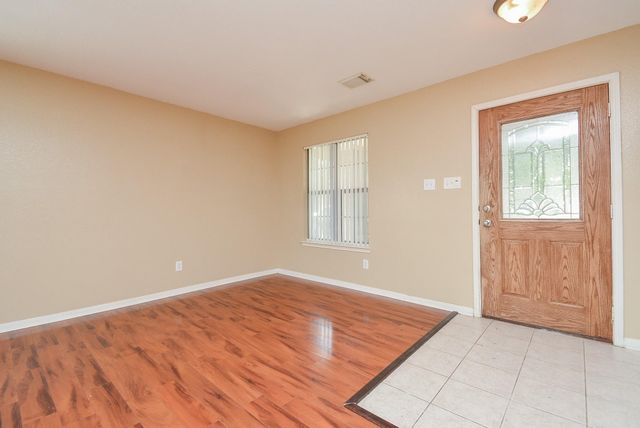 15426 Lynford Crest Drive, Houston, TX 77083