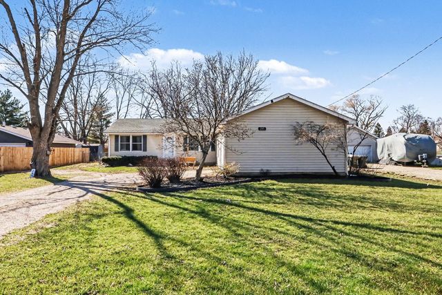 285 E 1st Street, Braidwood, IL 60408