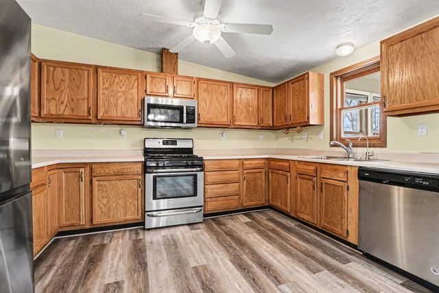 285 E 1st Street, Braidwood, IL 60408