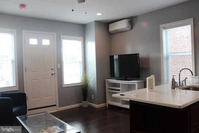 5923 N BROAD ST, Philadelphia, PA 19141