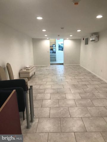 5923 N BROAD ST, Philadelphia, PA 19141
