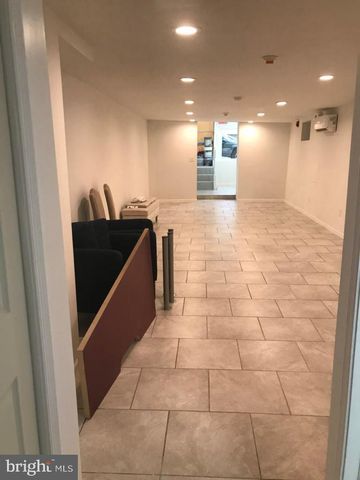 5923 N BROAD ST, Philadelphia, PA 19141