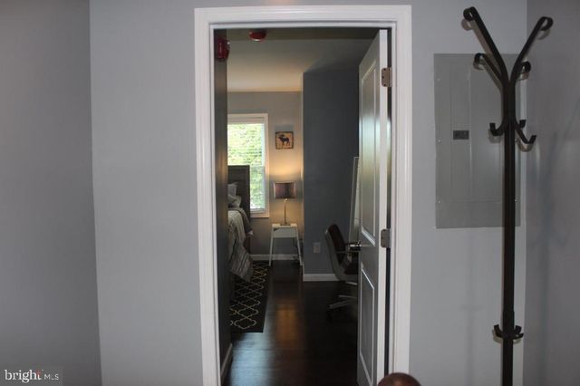 5923 N BROAD ST, Philadelphia, PA 19141