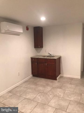 5923 N BROAD ST, Philadelphia, PA 19141