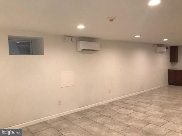 5923 N BROAD ST, Philadelphia, PA 19141