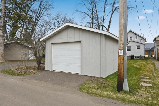 2611 Banks Avenue, Superior, WI 54880