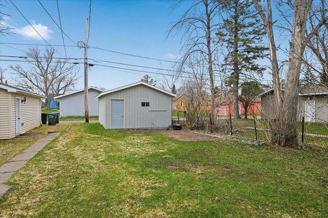 2611 Banks Avenue, Superior, WI 54880