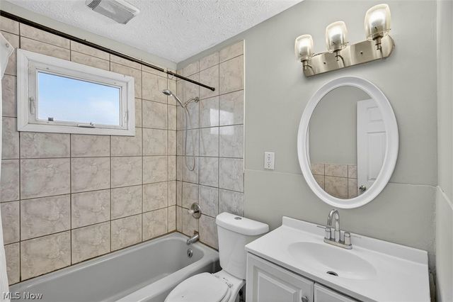 12912 Maplerow Avenue, Garfield Heights, OH 44105