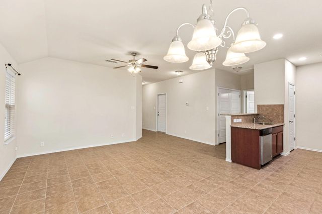 598 Dragon Ridge RD, Buda, TX 78610