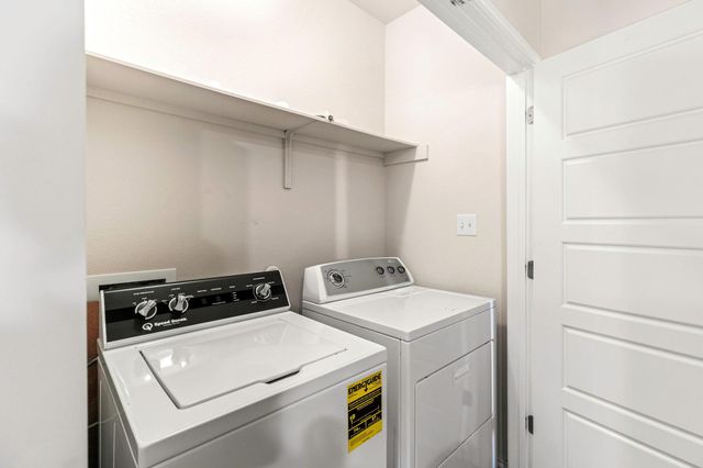 598 Dragon Ridge RD, Buda, TX 78610