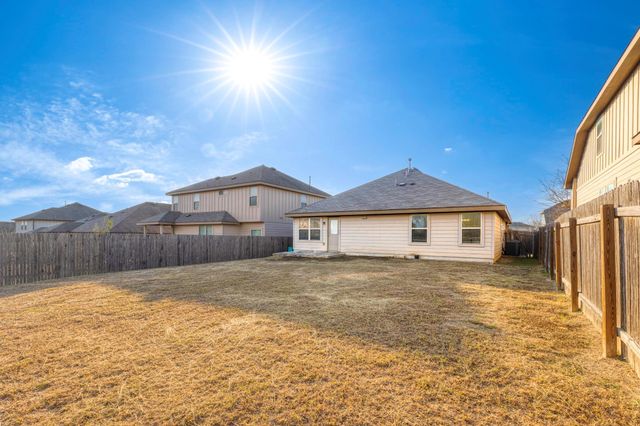 598 Dragon Ridge RD, Buda, TX 78610