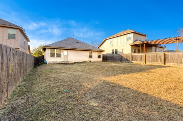 598 Dragon Ridge RD, Buda, TX 78610