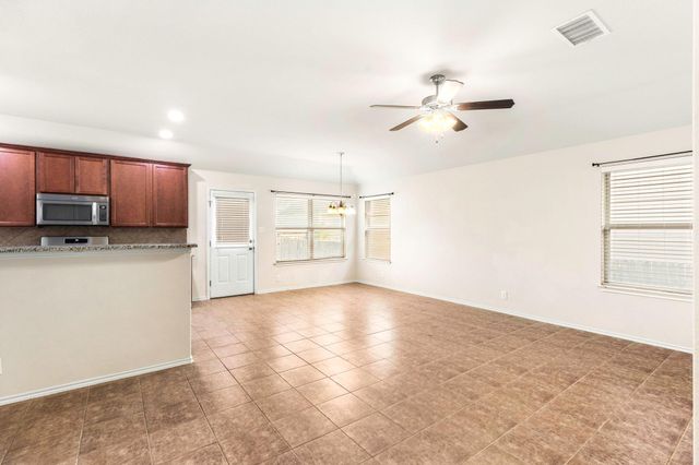 598 Dragon Ridge RD, Buda, TX 78610