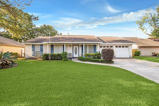 1105 Mesquite Street, Baytown, TX 77521