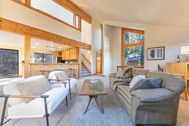 11504 Skislope Way, Truckee, CA 96161